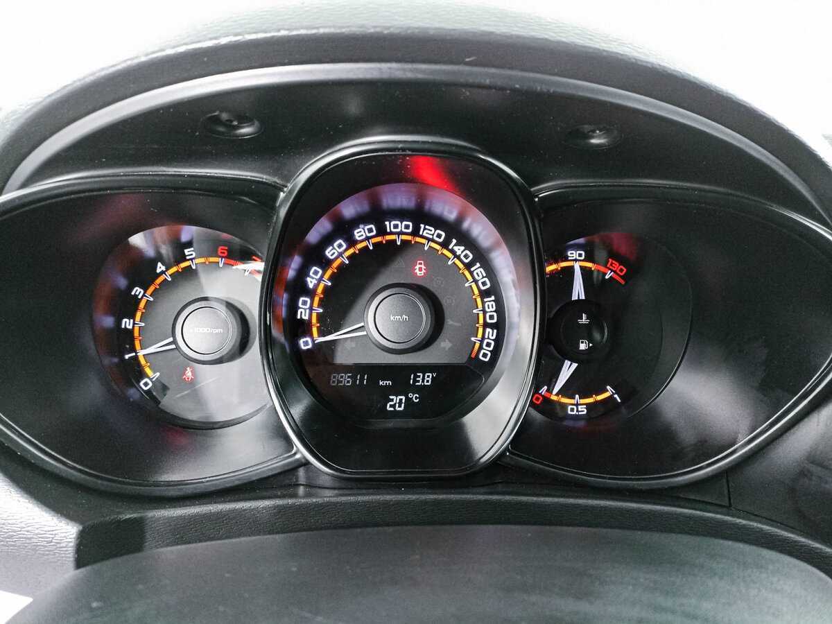 Купить Lada (ВАЗ) Vesta с пробегом. Фото: #10