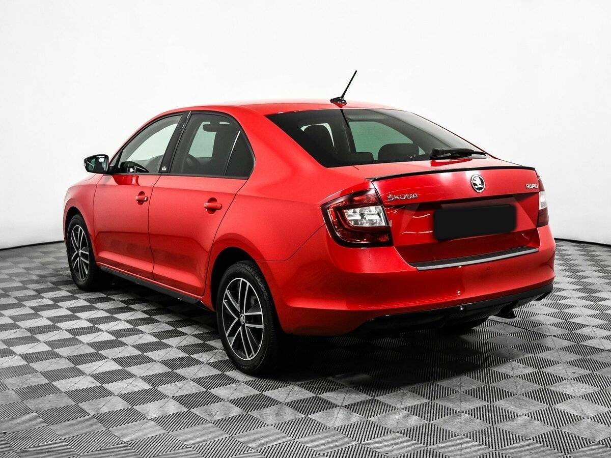 Купить Skoda Rapid с пробегом. Фото: #6