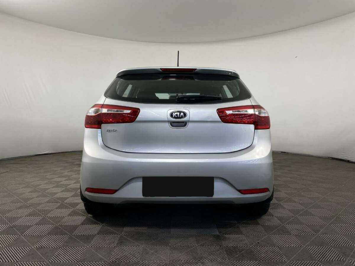 Купить Kia Rio с пробегом. Фото: #2