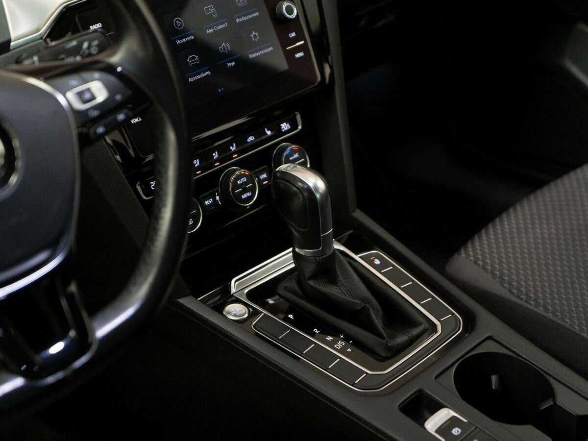 Купить Volkswagen Passat с пробегом. Фото: #11