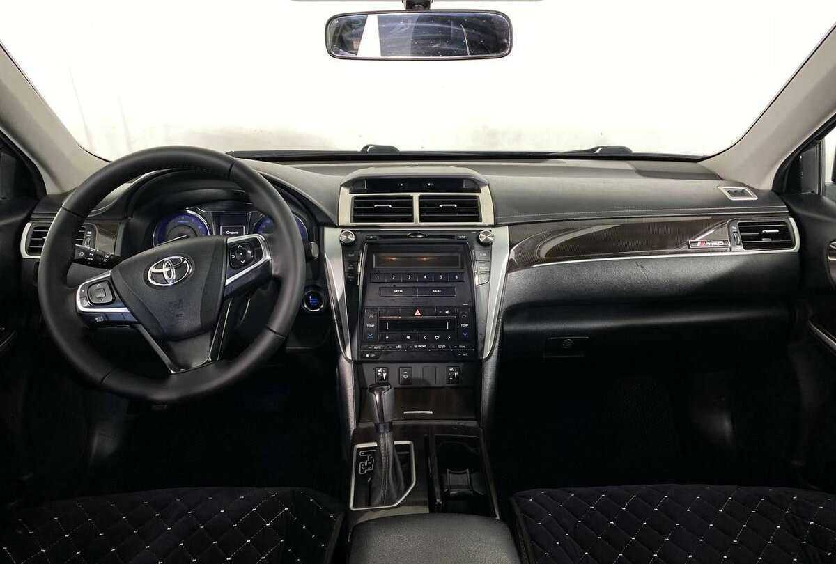 Купить Toyota Camry с пробегом. Фото: #10