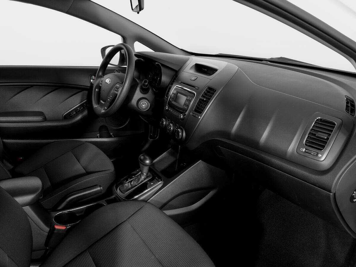 Купить Kia Cerato с пробегом. Фото: #8