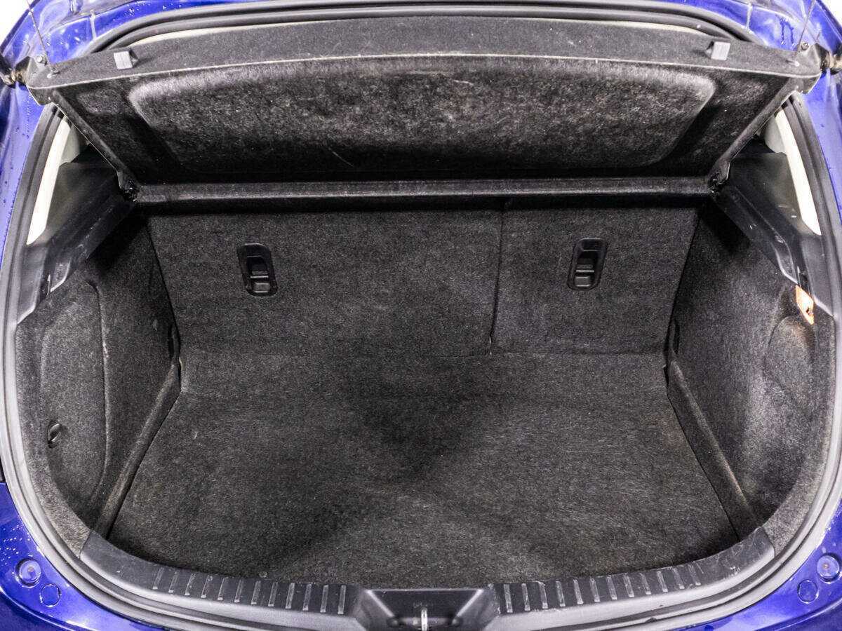 Купить Mazda 3 с пробегом. Фото: #14