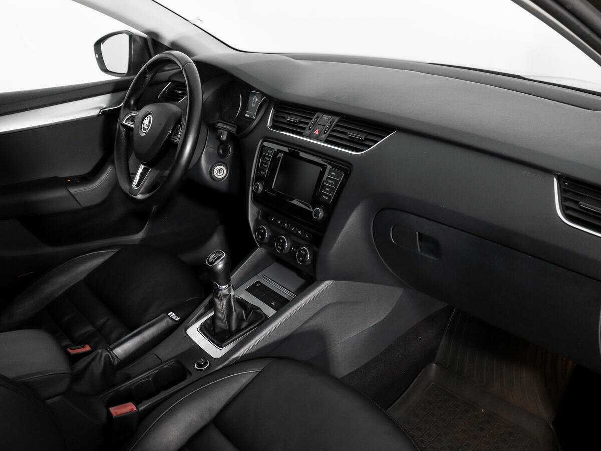 Купить Skoda Octavia с пробегом. Фото: #10