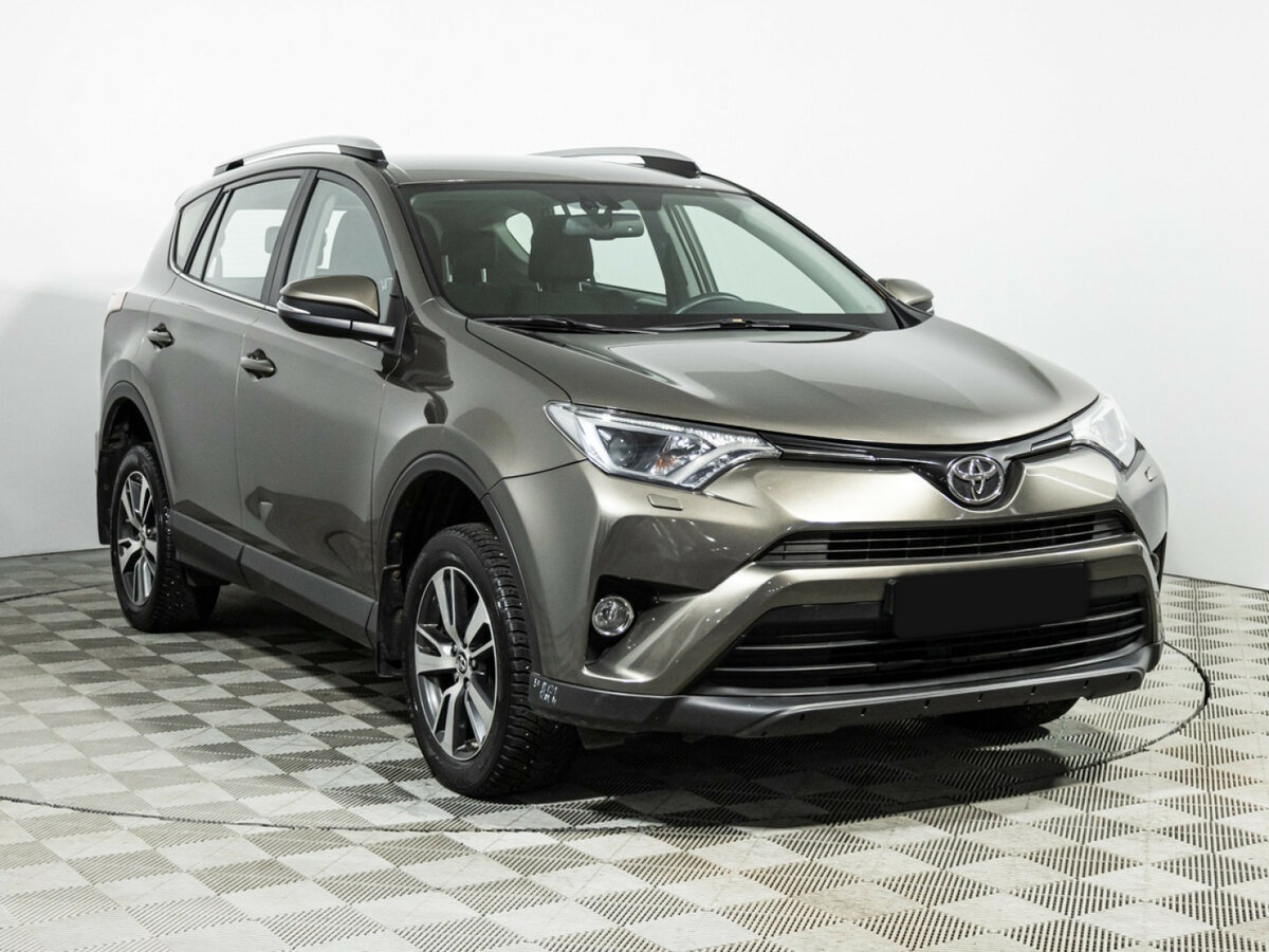 Купить Toyota RAV4 с пробегом. Фото: #2