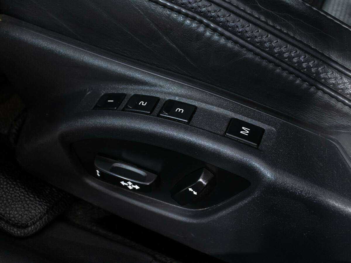 Купить Volvo XC70 с пробегом. Фото: #15