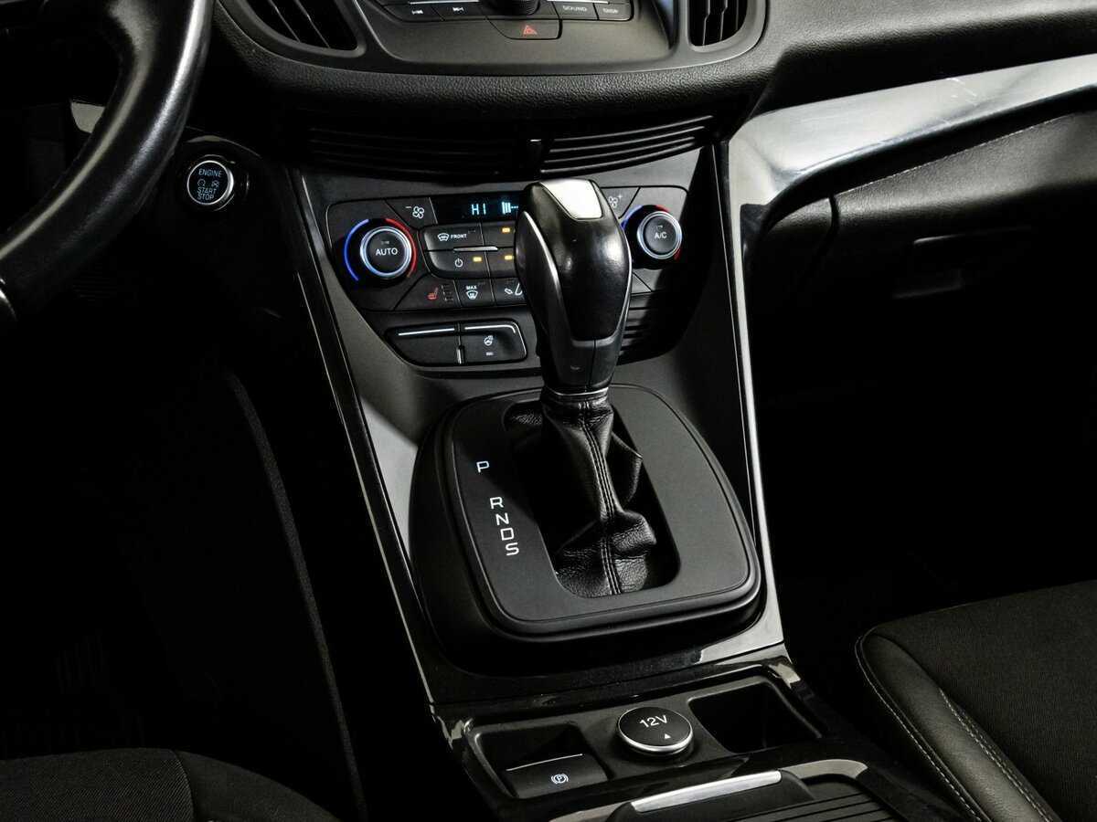 Купить Ford Kuga с пробегом. Фото: #10