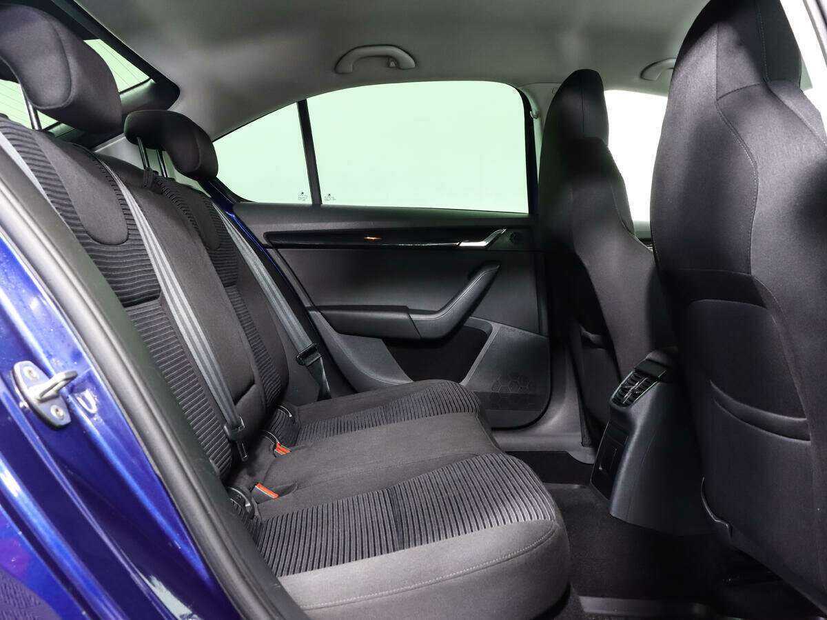 Купить Skoda Octavia с пробегом. Фото: #11