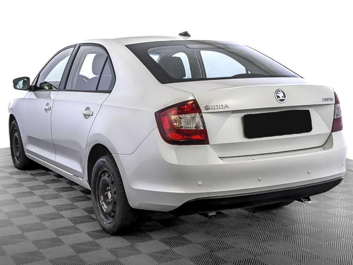 Купить Skoda Rapid с пробегом. Фото: #6