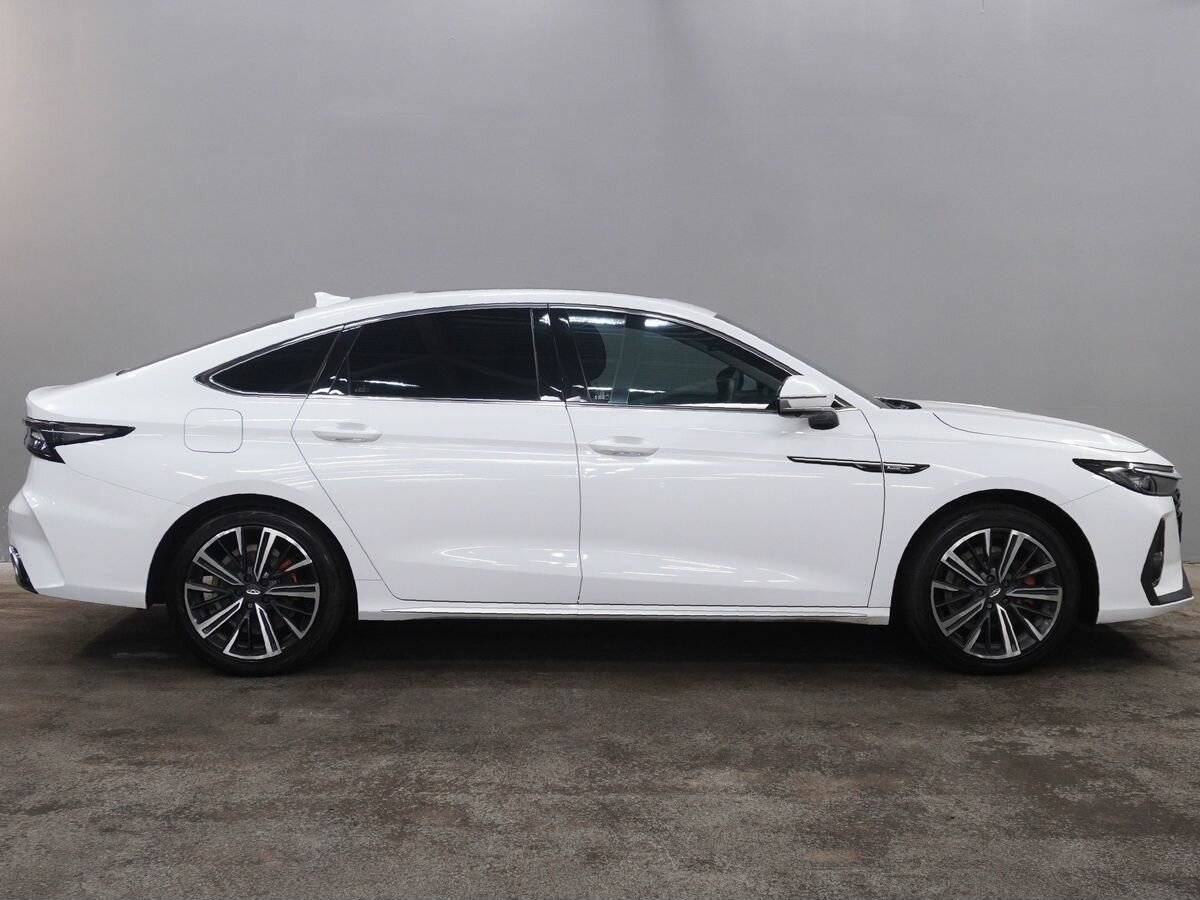 Купить Chery Arrizo 8 с пробегом. Фото: #3