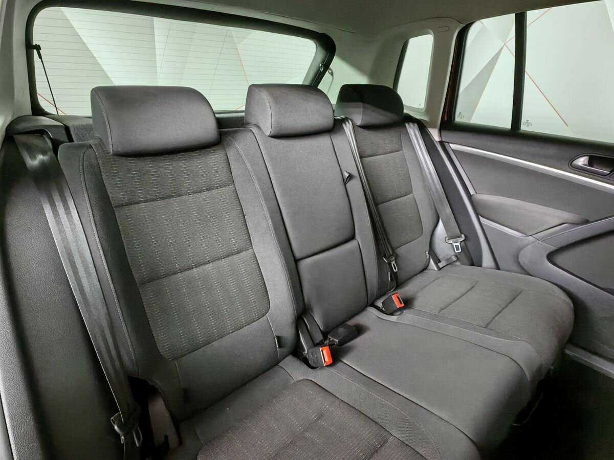 Купить Volkswagen Tiguan с пробегом. Фото: #12