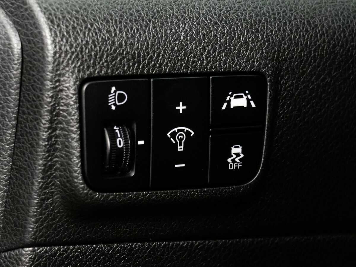 Купить Kia K5 с пробегом. Фото: #32