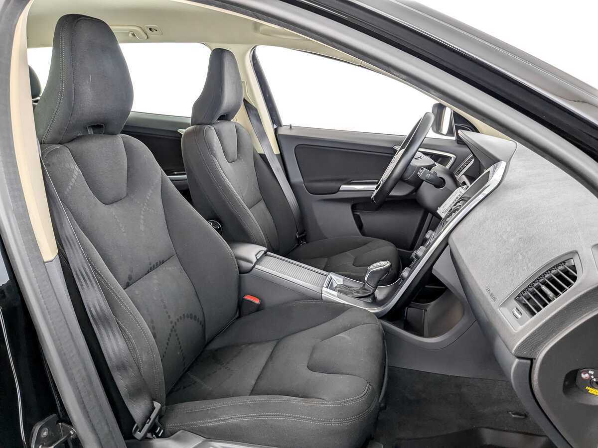 Купить Volvo XC60 с пробегом. Фото: #22