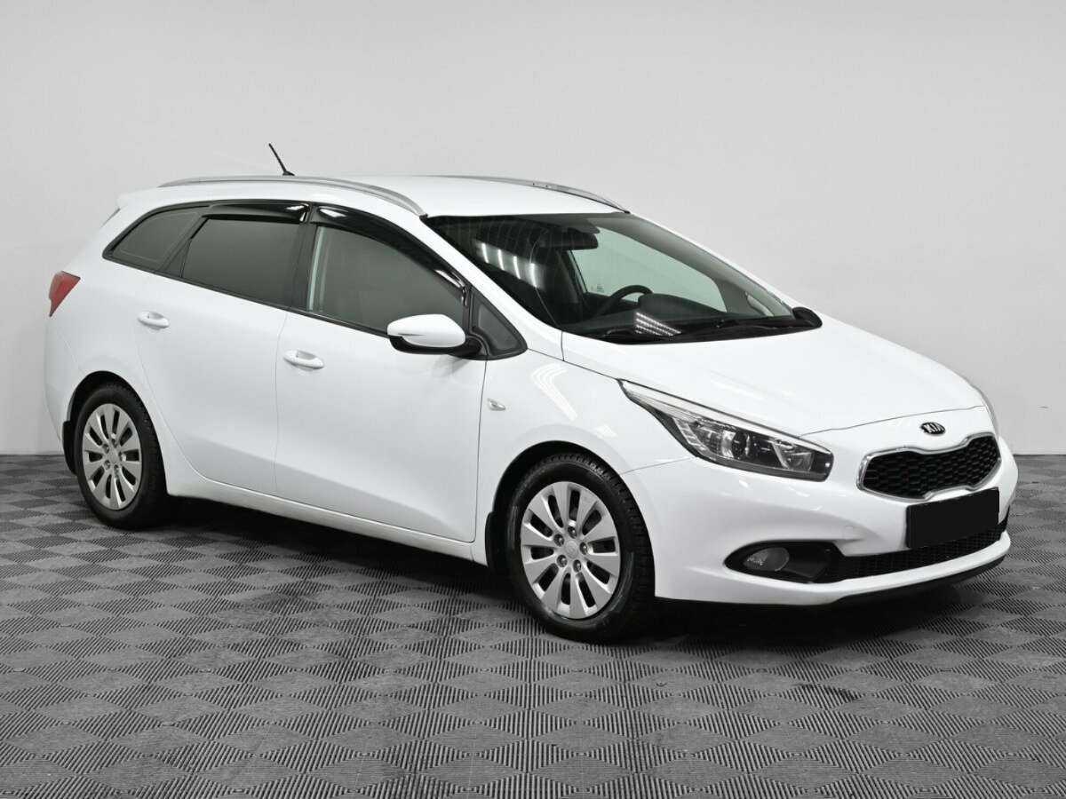 Купить Kia Ceed с пробегом. Фото: #2