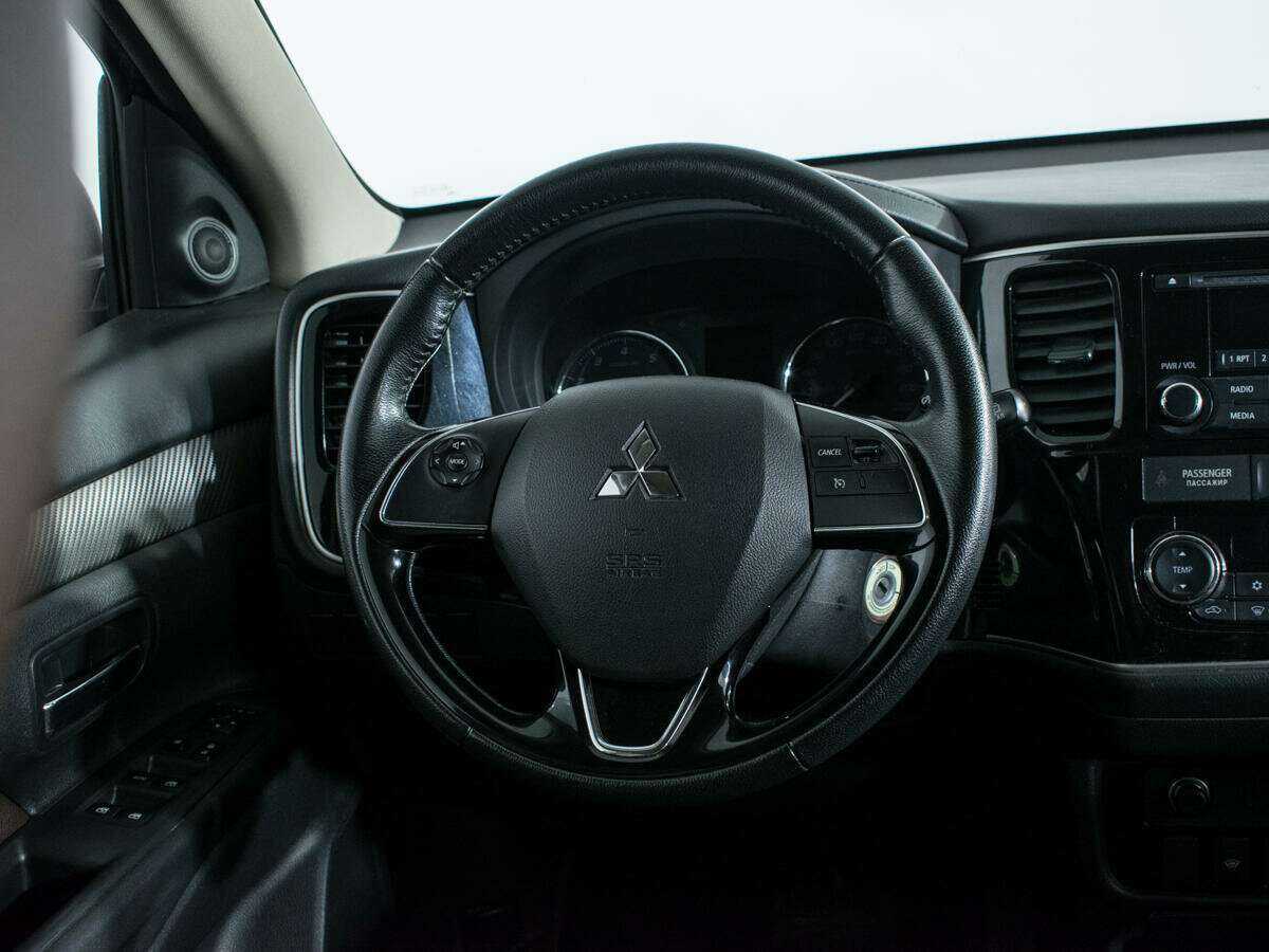 Купить Mitsubishi Outlander с пробегом. Фото: #12