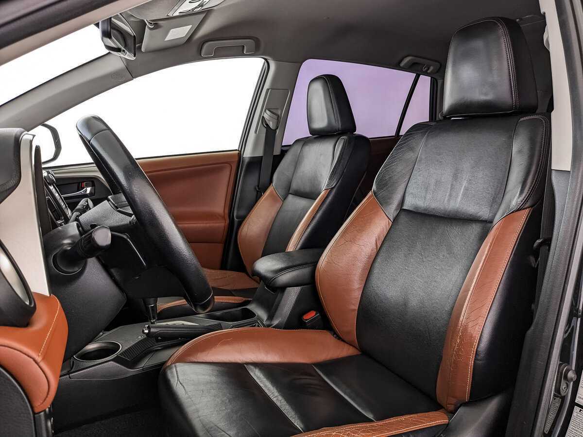 Купить Toyota RAV4 с пробегом. Фото: #15