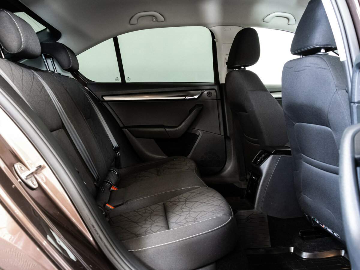 Купить Skoda Octavia с пробегом. Фото: #16