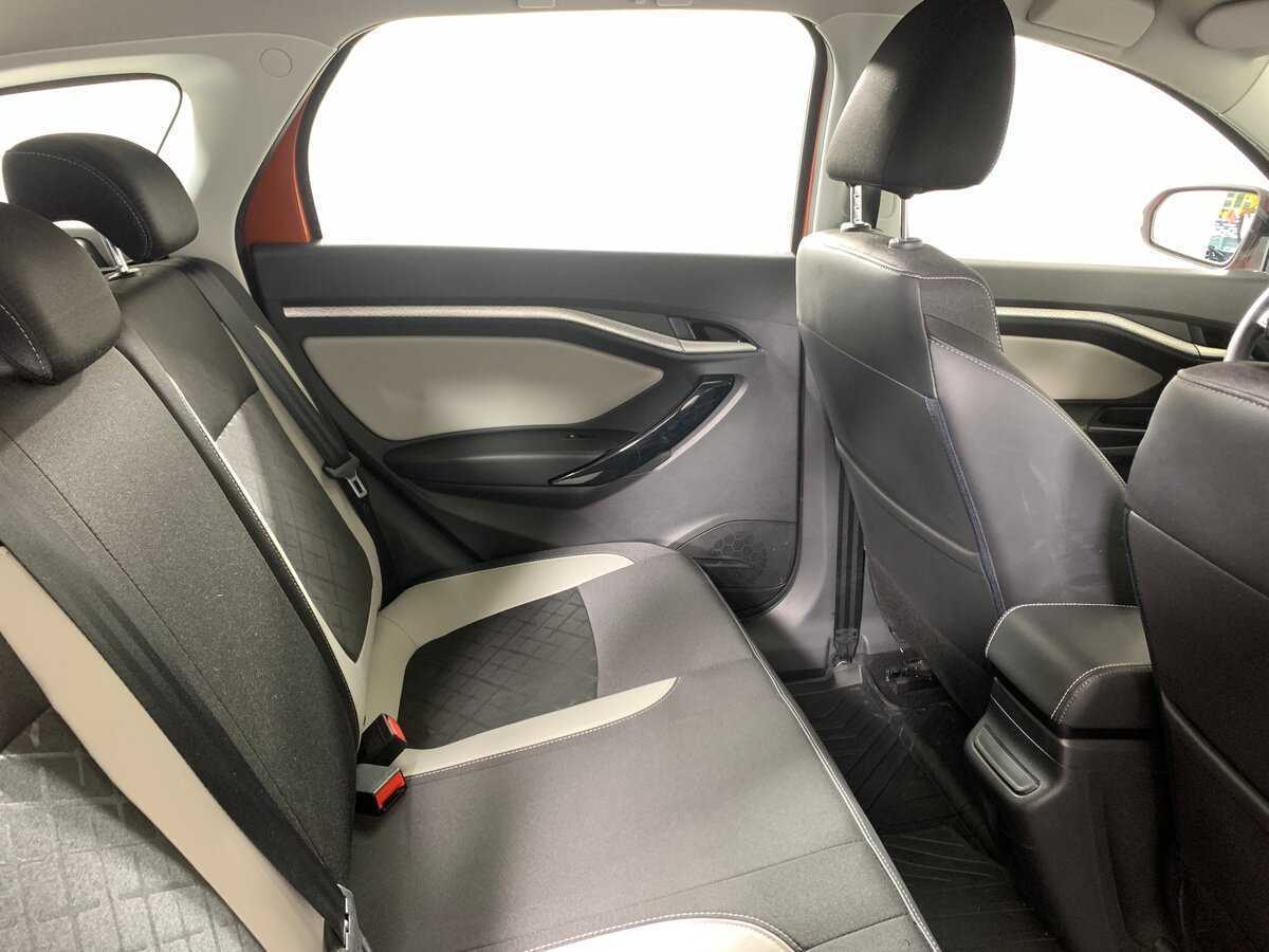 Купить Lada (ВАЗ) Vesta с пробегом. Фото: #17