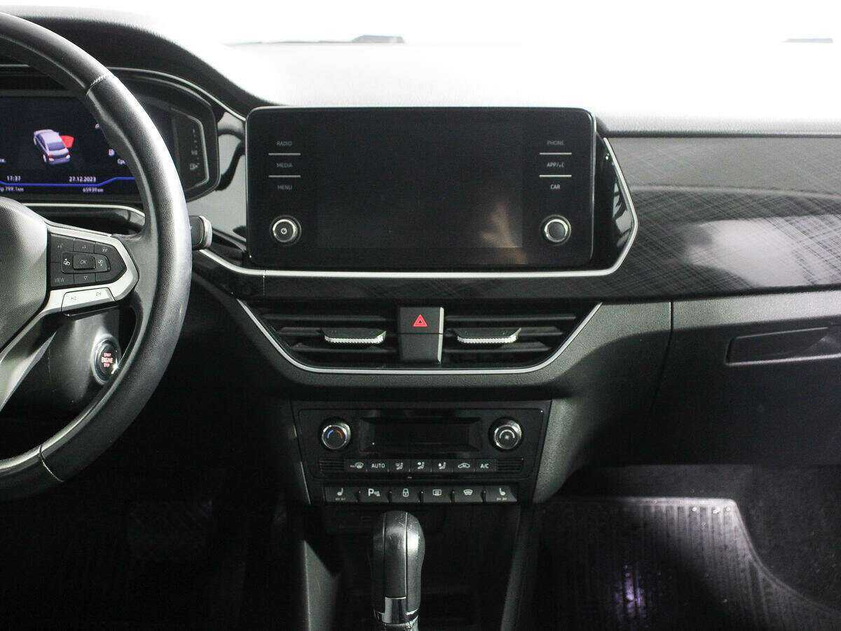 Купить Volkswagen Polo с пробегом. Фото: #10