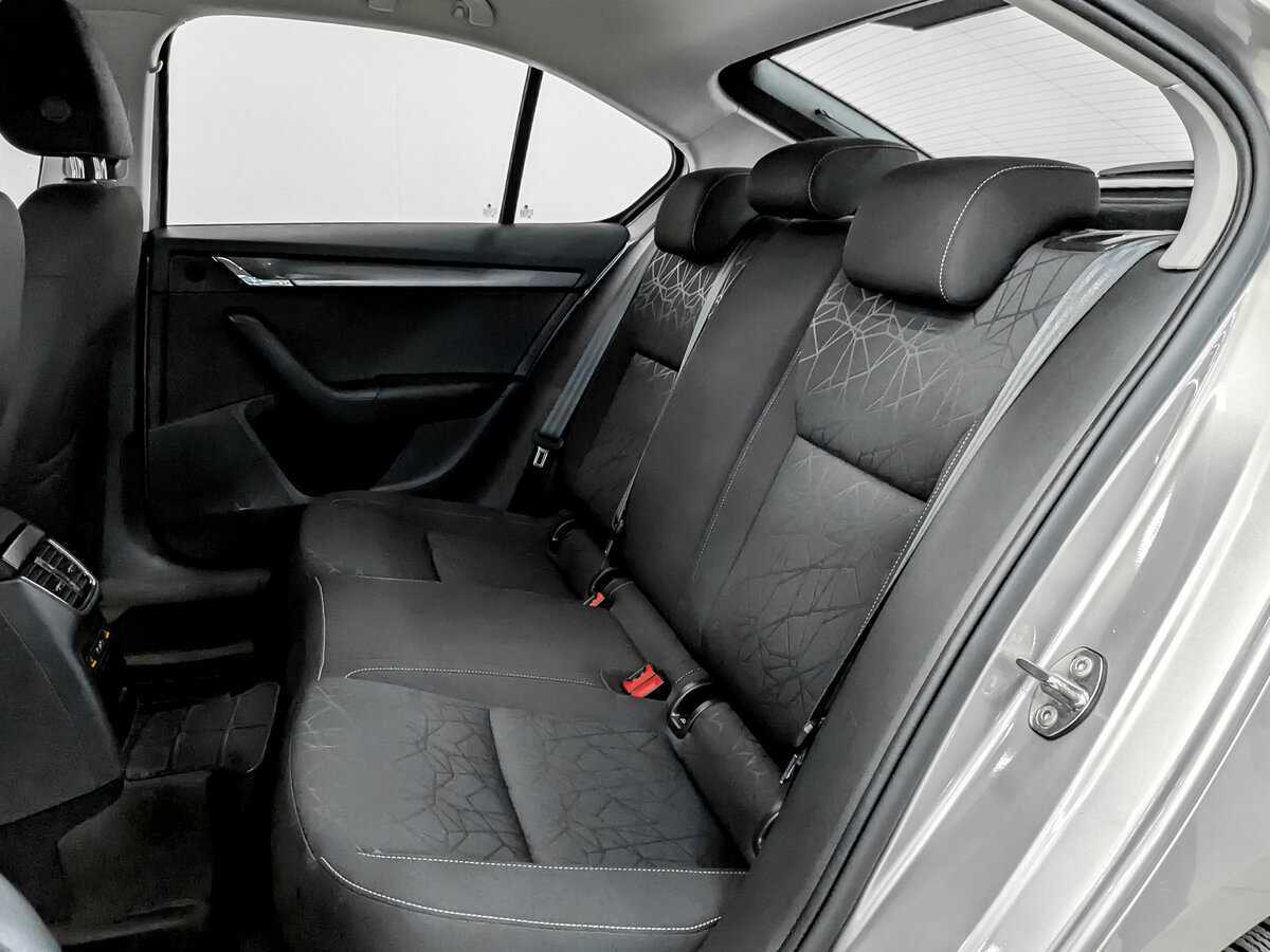 Купить Skoda Octavia с пробегом. Фото: #11