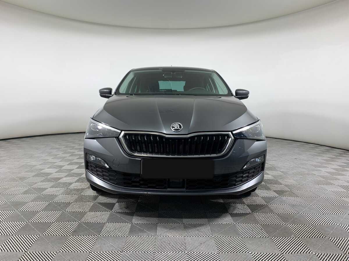 Купить Skoda Rapid с пробегом. Фото: #1