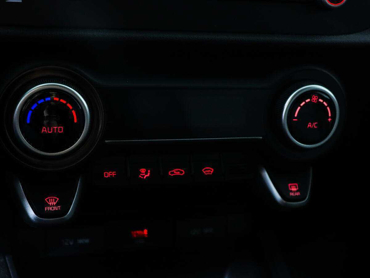 Купить Kia Rio с пробегом. Фото: #12