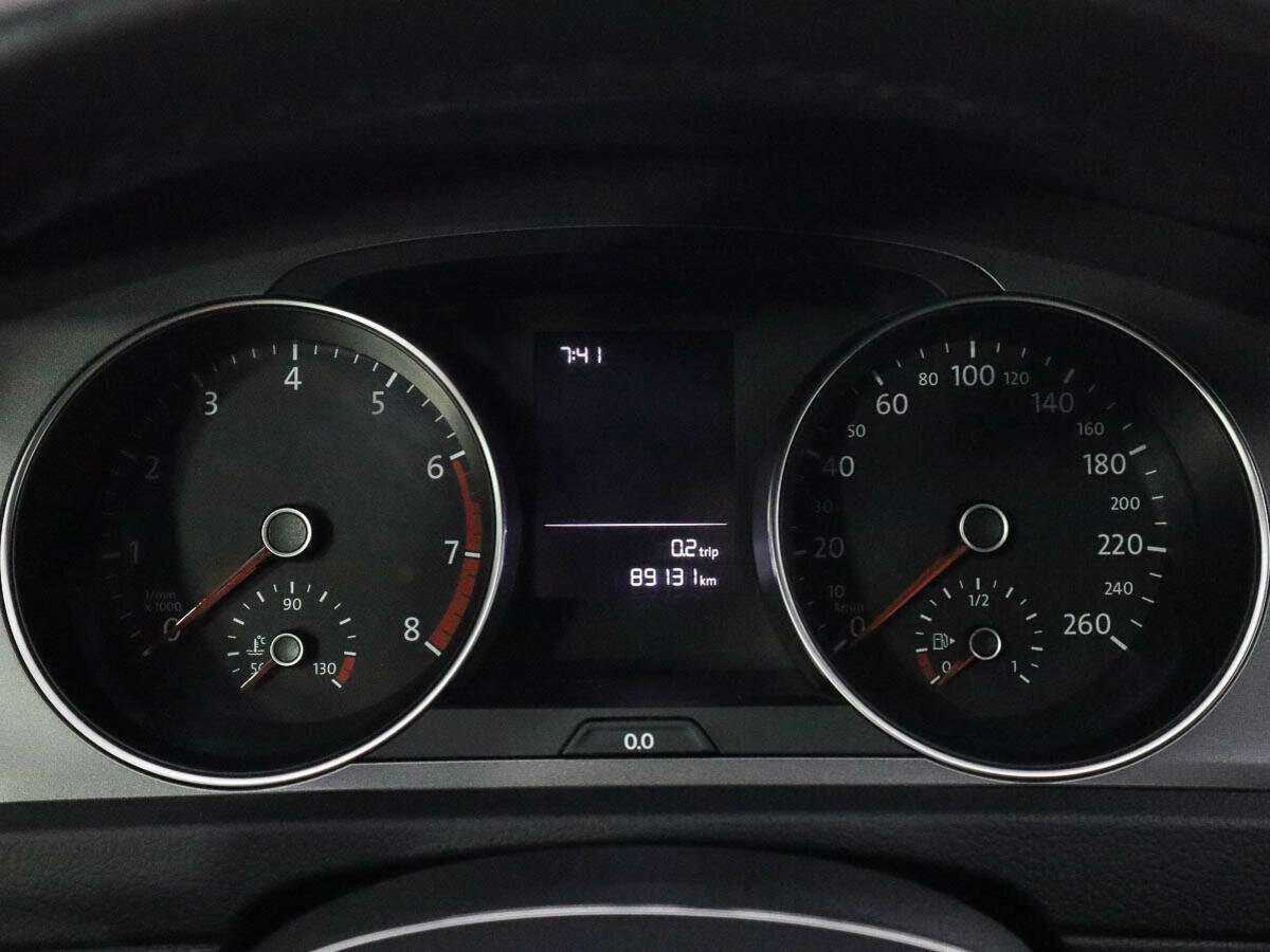 Купить Volkswagen Golf с пробегом. Фото: #7