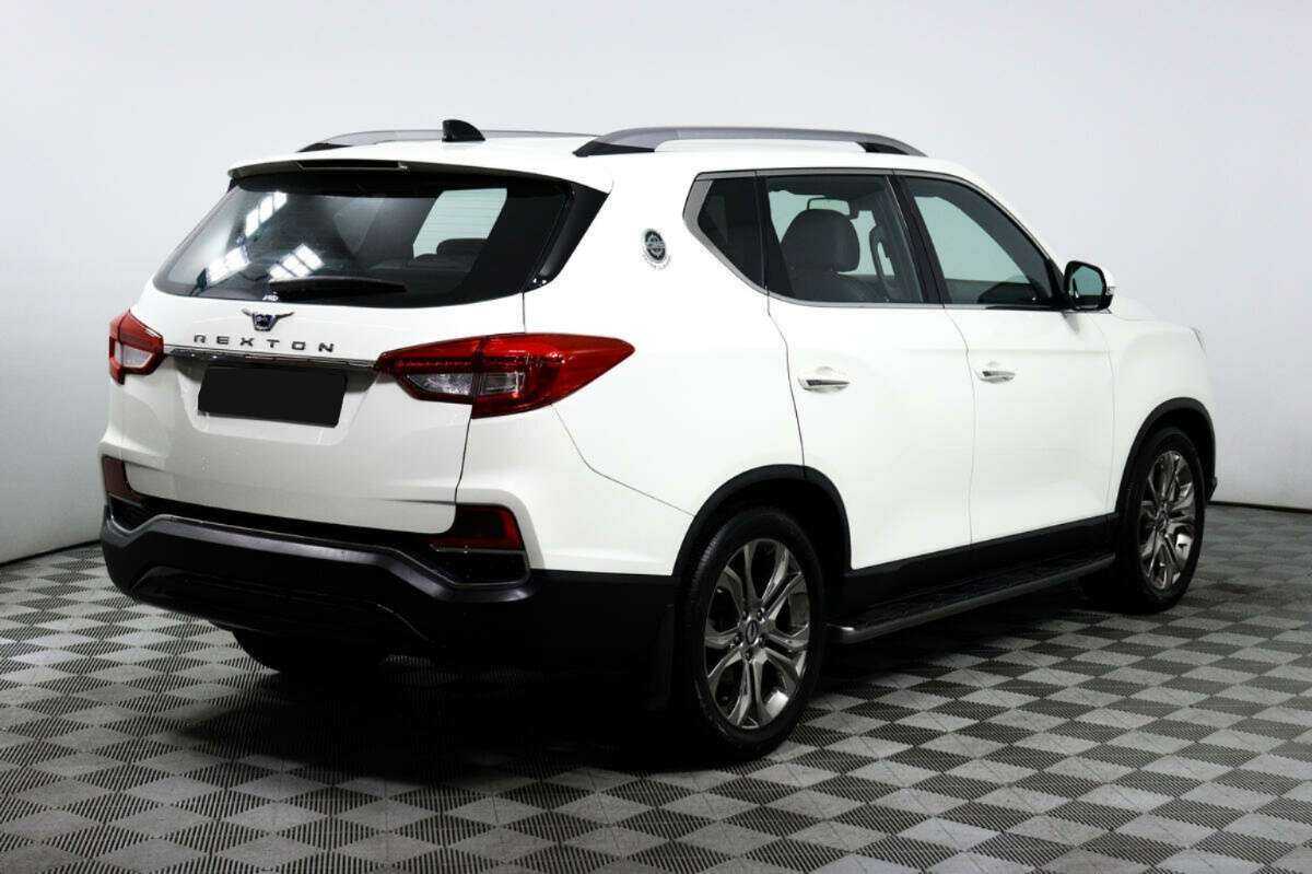 Купить SsangYong Rexton с пробегом. Фото: #4
