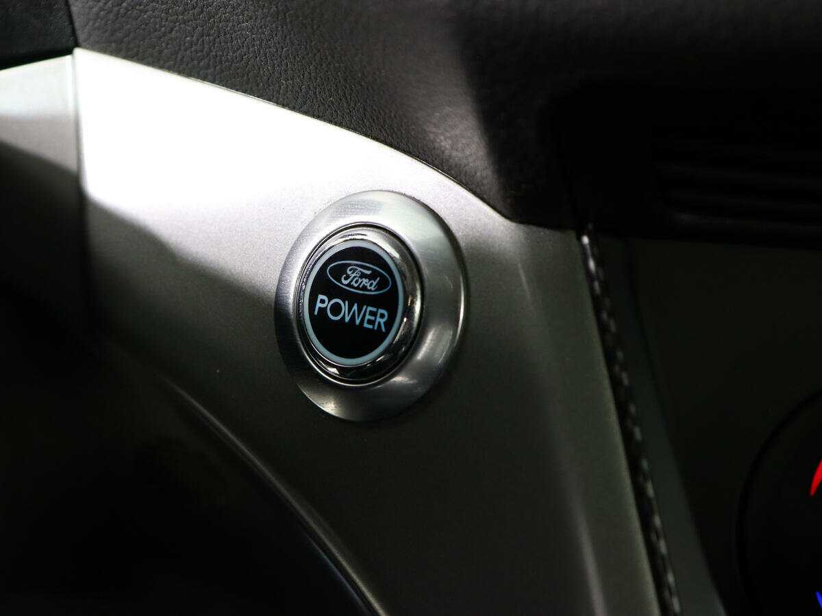 Купить Ford Kuga с пробегом. Фото: #18