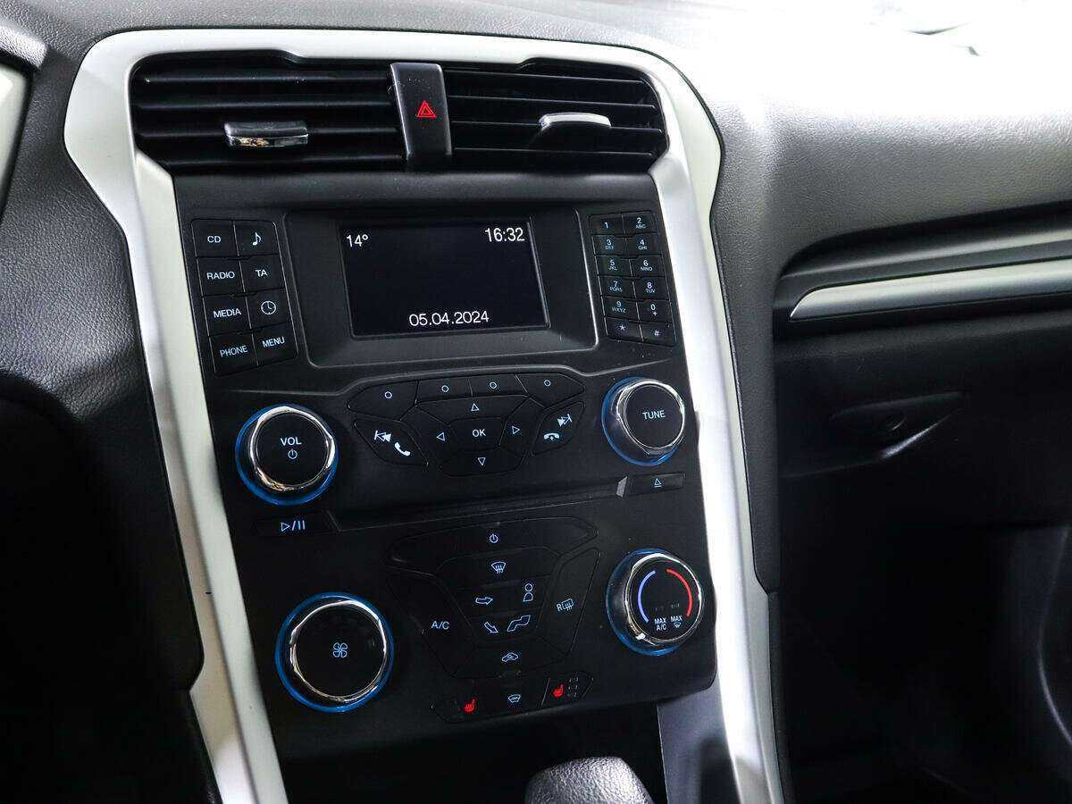 Купить Ford Mondeo с пробегом. Фото: #13