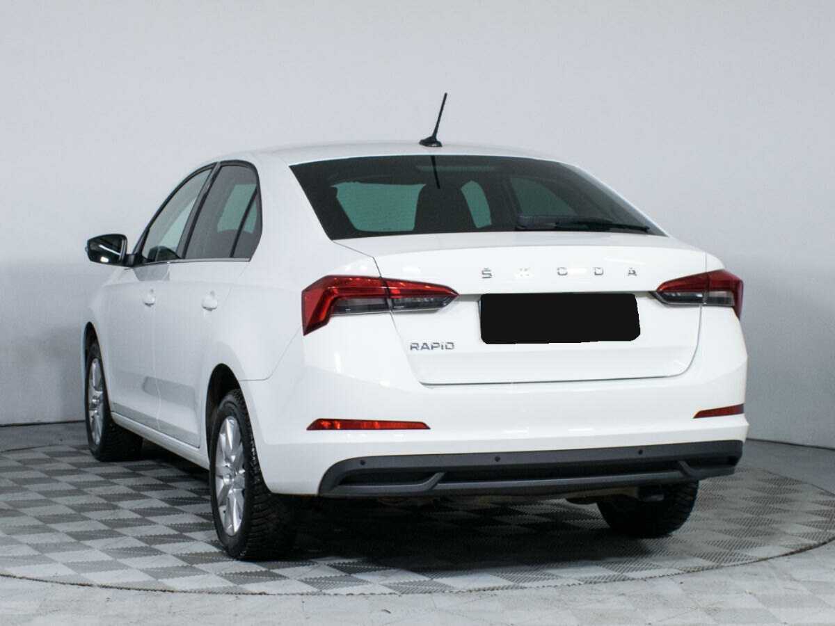 Купить Skoda Rapid с пробегом. Фото: #6