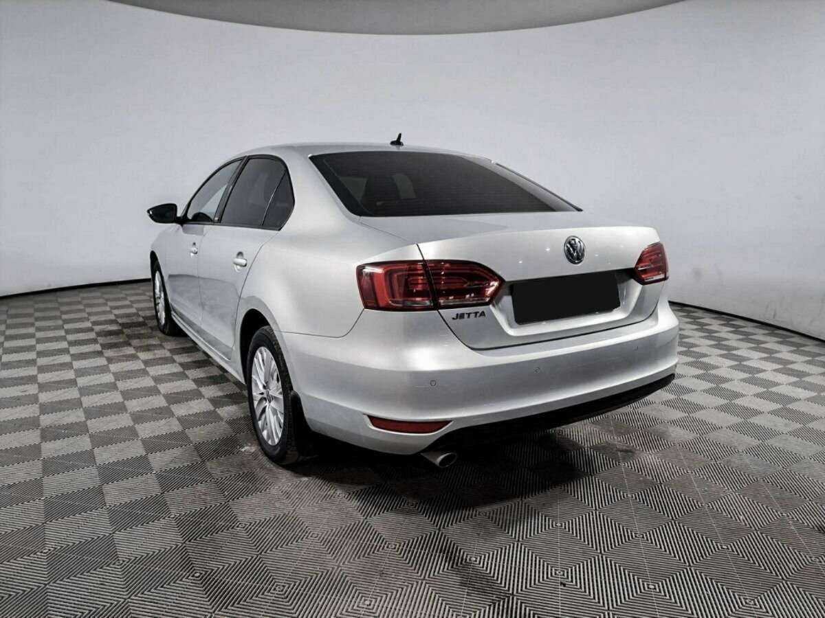 Купить Volkswagen Jetta с пробегом. Фото: #5