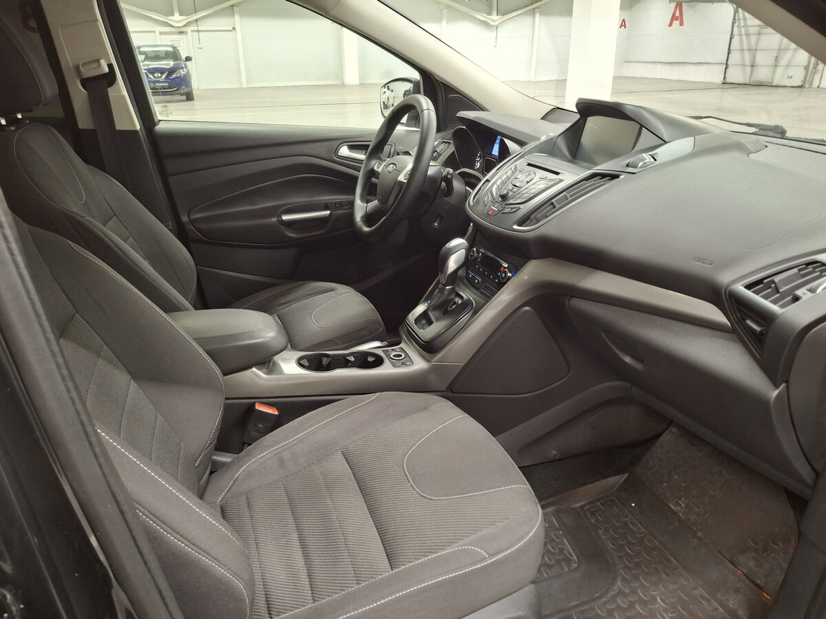 Купить Ford Kuga с пробегом. Фото: #10