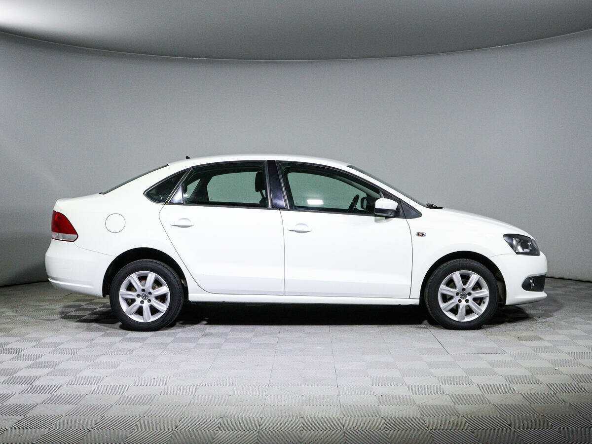 Купить Volkswagen Polo с пробегом. Фото: #3