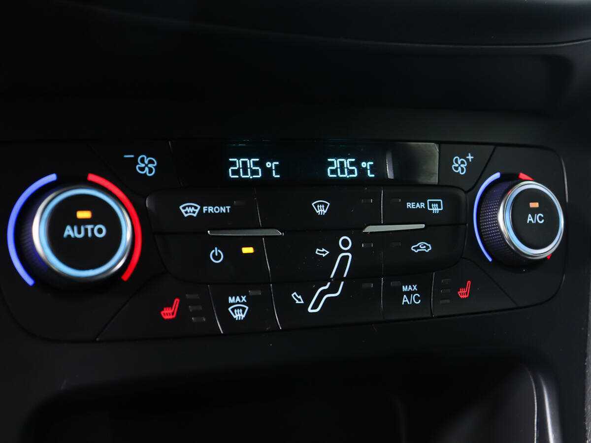 Купить Ford Focus с пробегом. Фото: #20