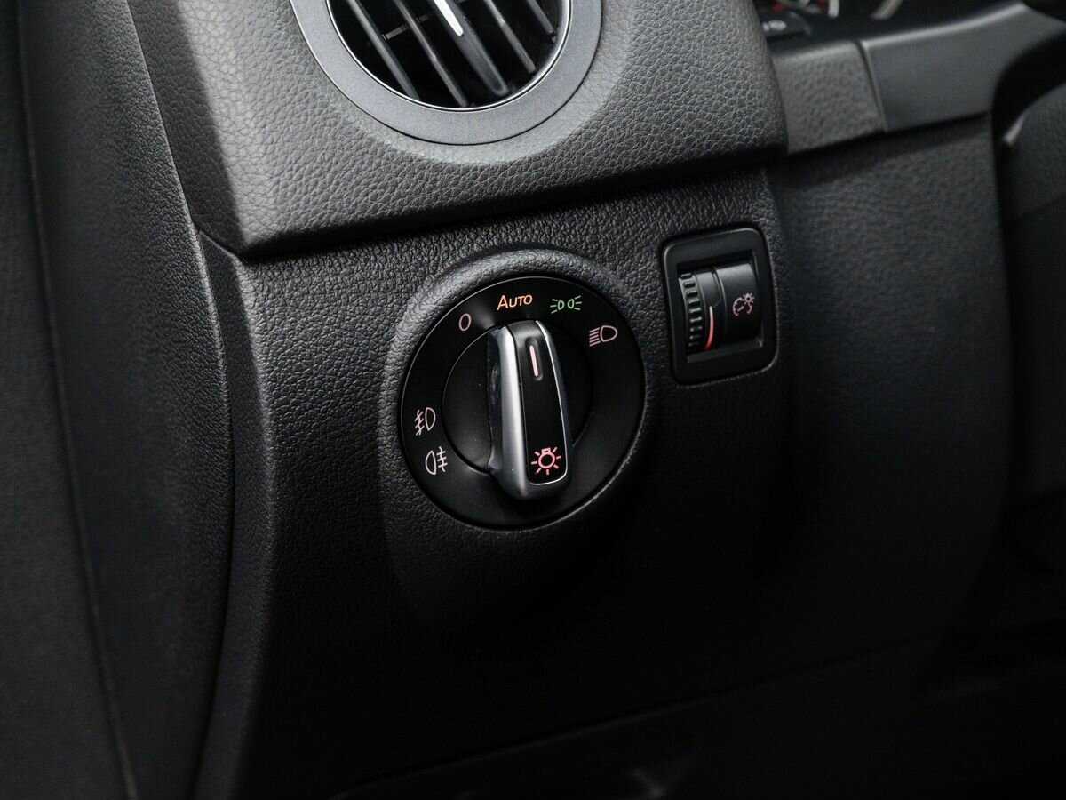 Купить Volkswagen Tiguan с пробегом. Фото: #16