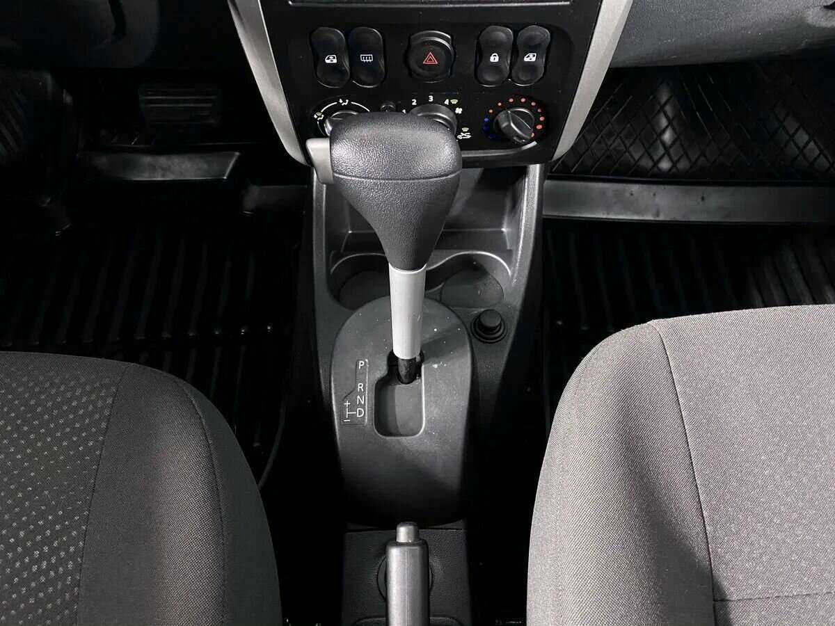 Купить Nissan Almera с пробегом. Фото: #9