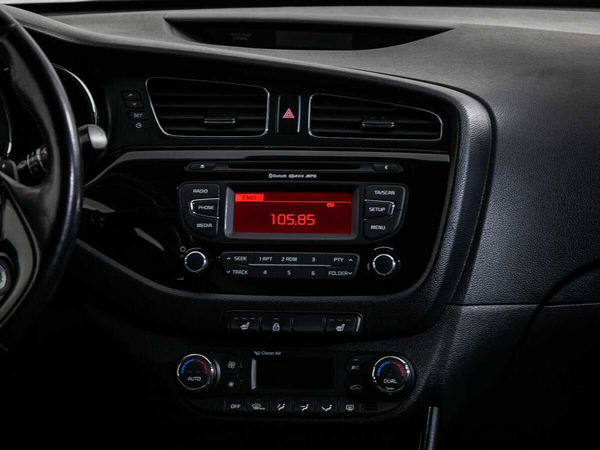 Купить Kia Ceed с пробегом. Фото: #13