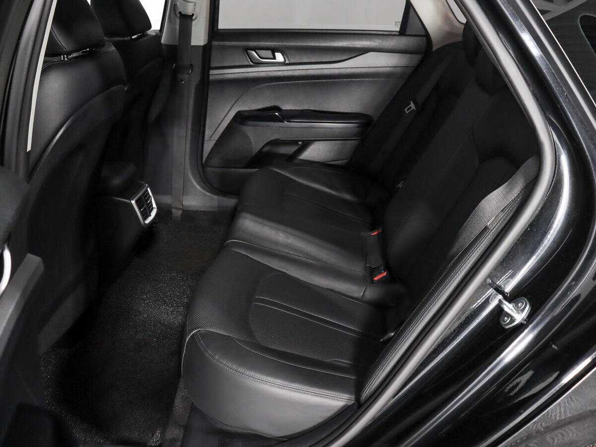 Купить Kia K5 с пробегом. Фото: #11