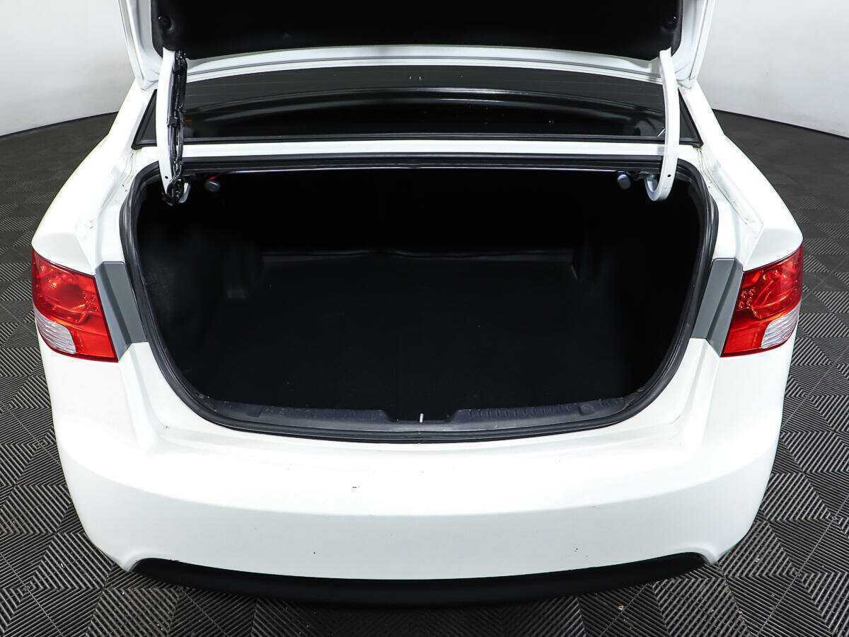 Купить Kia Cerato с пробегом. Фото: #9