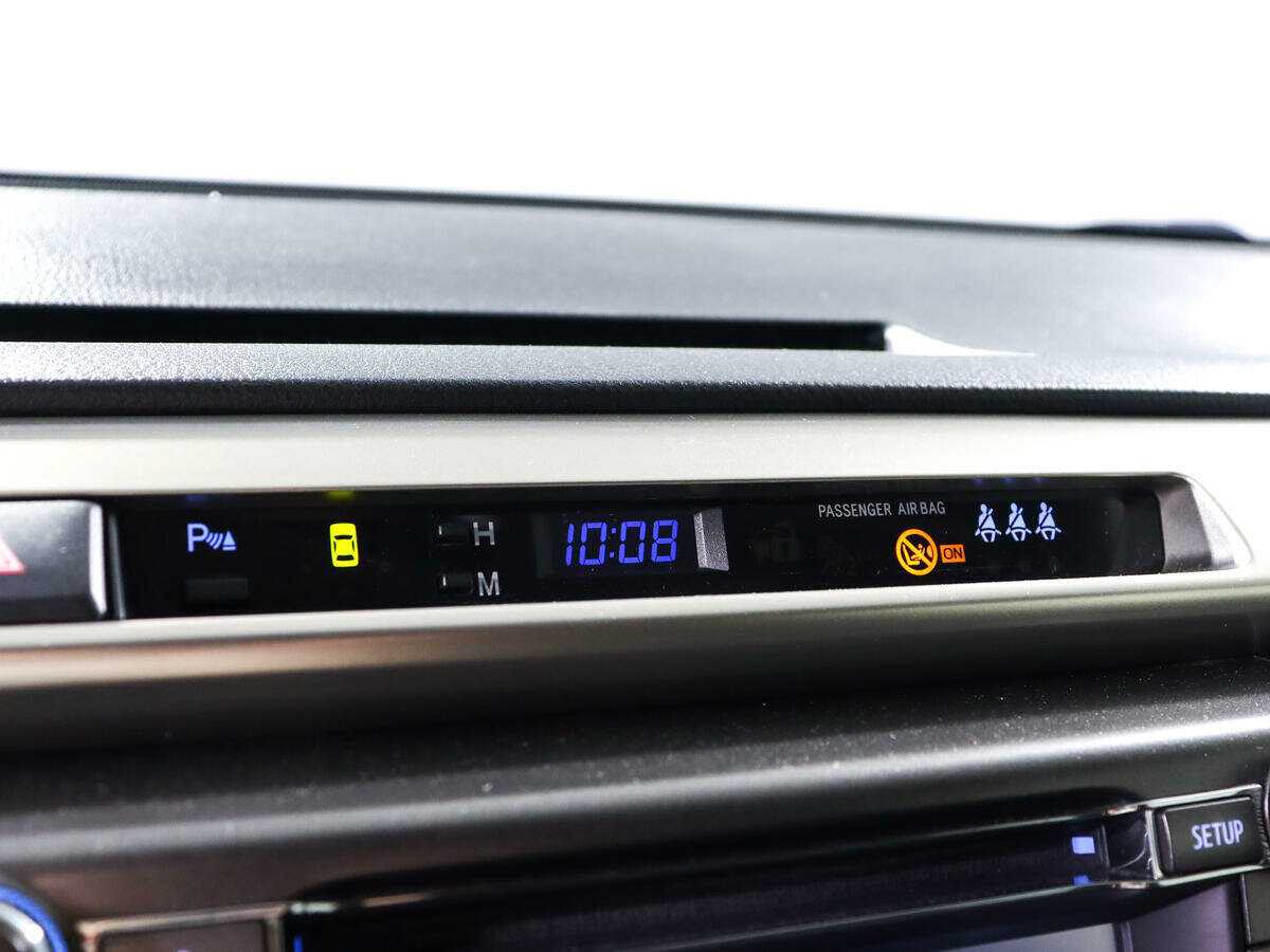 Купить Toyota RAV4 с пробегом. Фото: #16