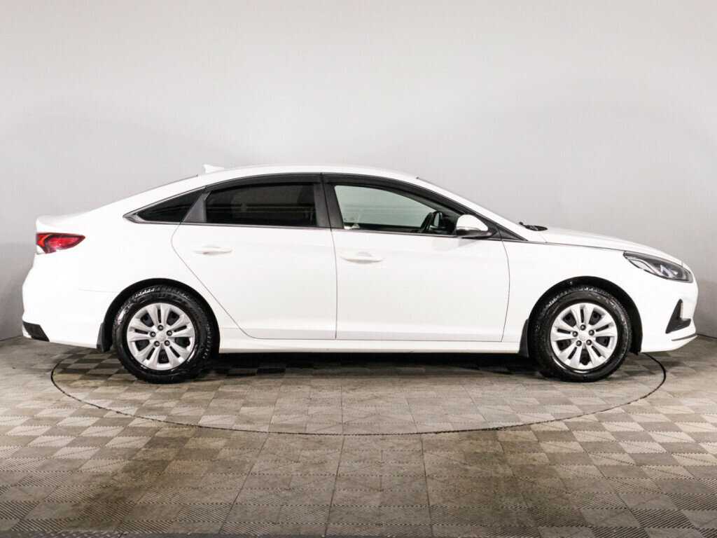 Купить Hyundai Sonata с пробегом. Фото: #3