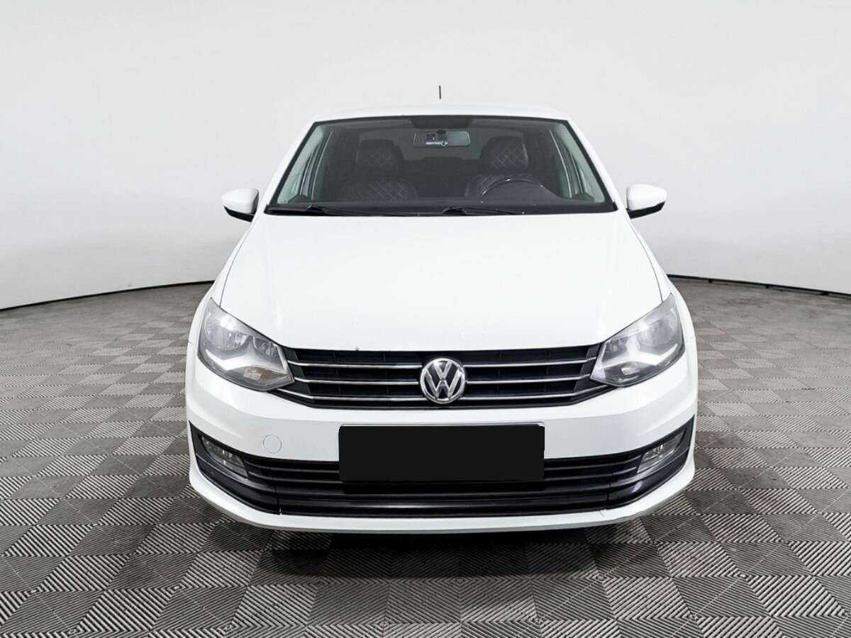 Купить Volkswagen Polo с пробегом. Фото: #1