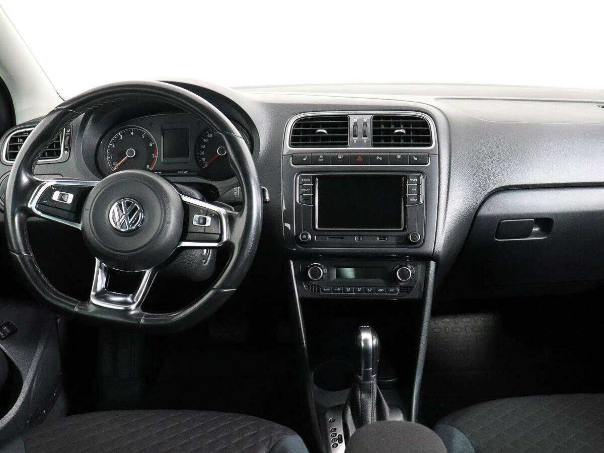 Купить Volkswagen Polo с пробегом. Фото: #10