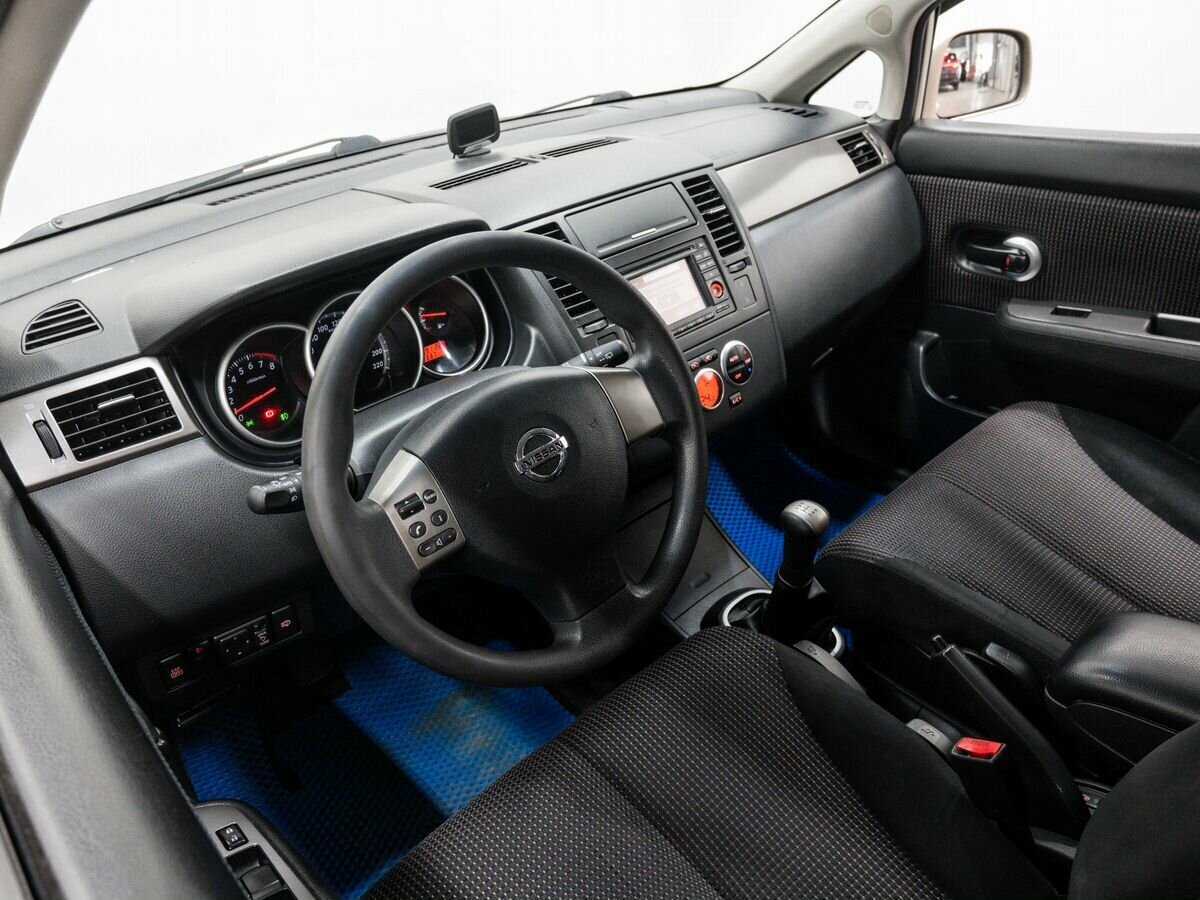 Купить Nissan Tiida с пробегом. Фото: #13