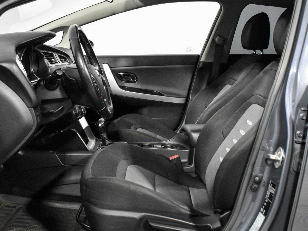 Купить Kia Ceed с пробегом. Фото: #8
