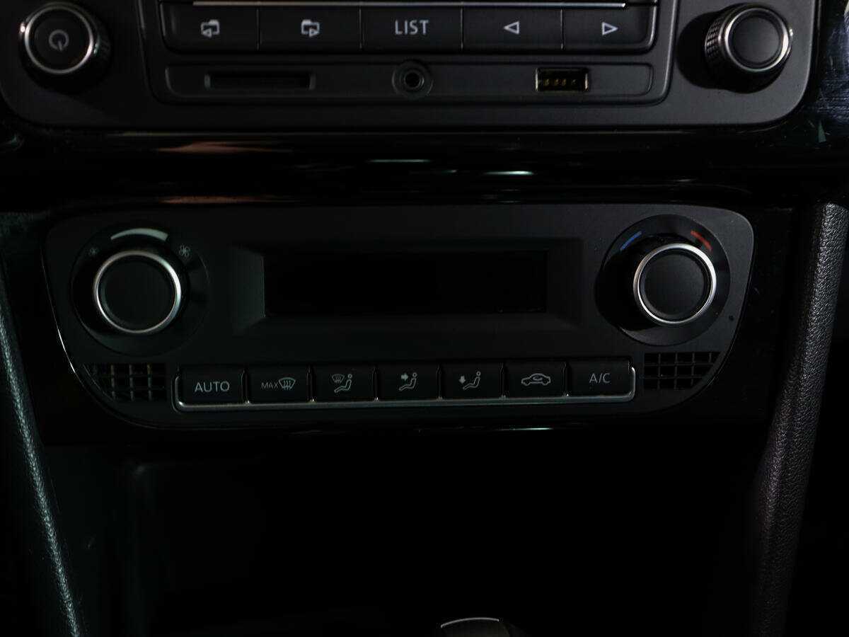 Купить Volkswagen Polo с пробегом. Фото: #16