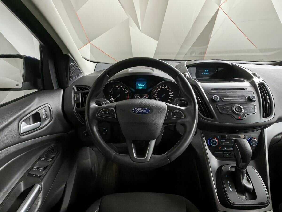 Купить Ford Kuga с пробегом. Фото: #14