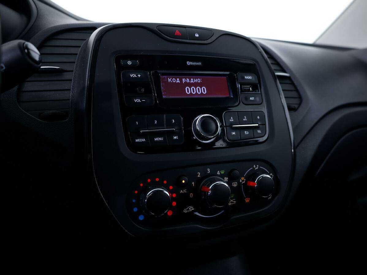 Купить Renault Kaptur с пробегом. Фото: #11