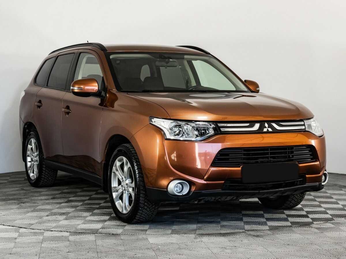 Купить Mitsubishi Outlander с пробегом. Фото: #2